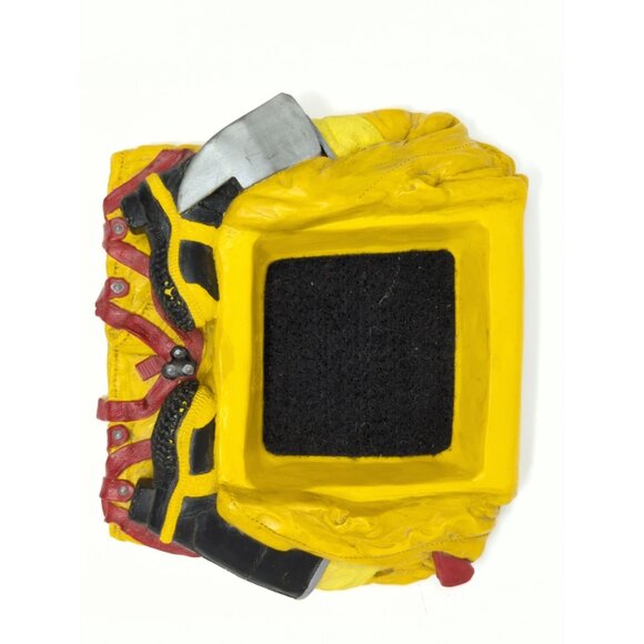 Giuseppi 2 Pc Fireman Uniform Resin Sculpture Opens To A Trinket Box 8x7x4 - Picture 12 of 14